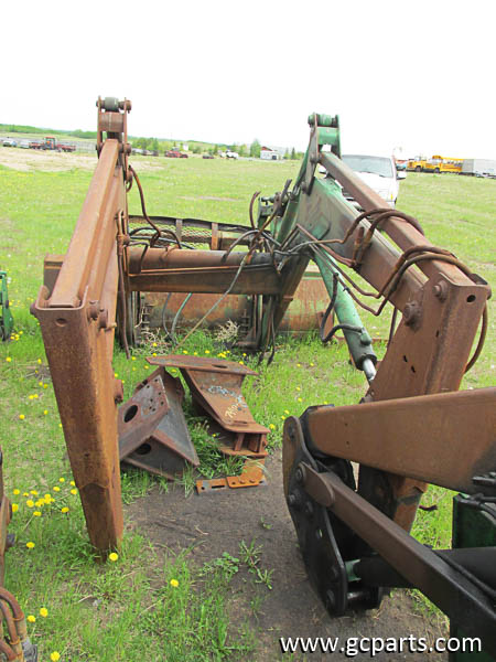 740 LOADER 8FT W/ GRAPPLE